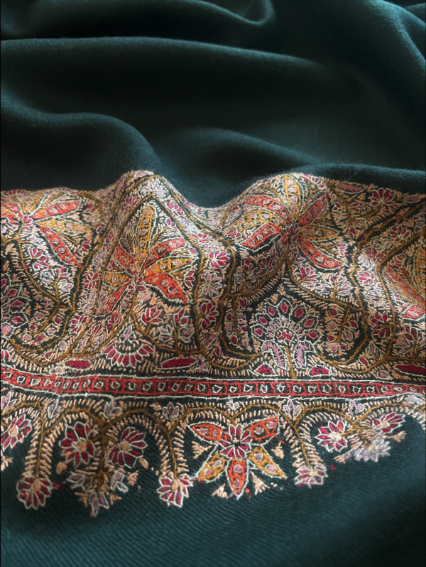 Neemdor Sozni Hand Embroidered Green Shawl